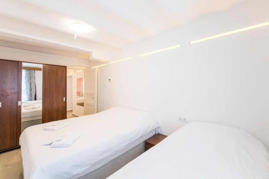 Beautiful 2Br House W/Ac 400Meters Taksim Square Apartment Istanbul Exterior photo